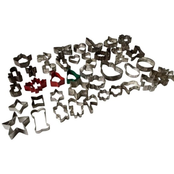 Metal Cookie Cutters Assorted Vtg Lot 43 Teapot Cat Rabbit Leaf Bell Apple Tree - Picture 14 of 14